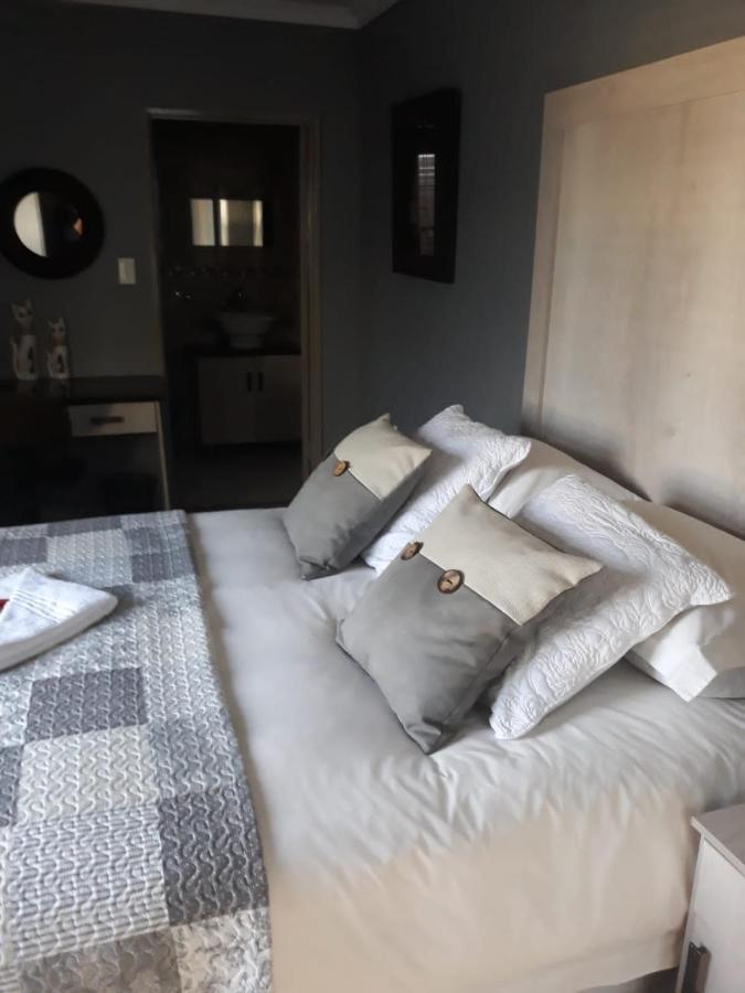 Terrace Lofts Hotel Standerton Ngoại thất bức ảnh